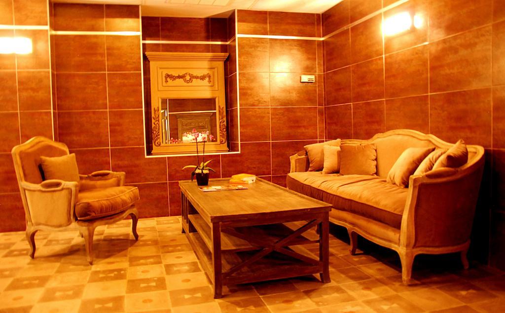 Hotel Les Mazets Des Roches Tarascon Dış mekan fotoğraf