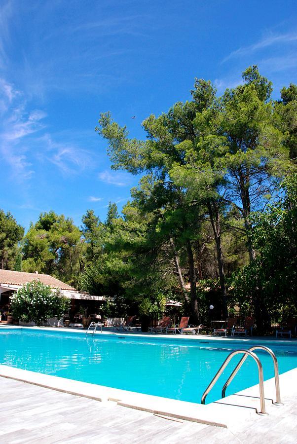 Hotel Les Mazets Des Roches Tarascon Dış mekan fotoğraf
