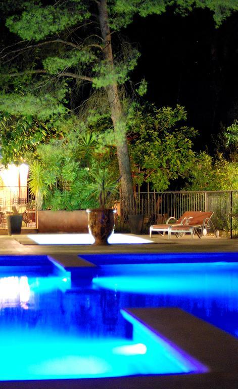 Hotel Les Mazets Des Roches Tarascon Dış mekan fotoğraf